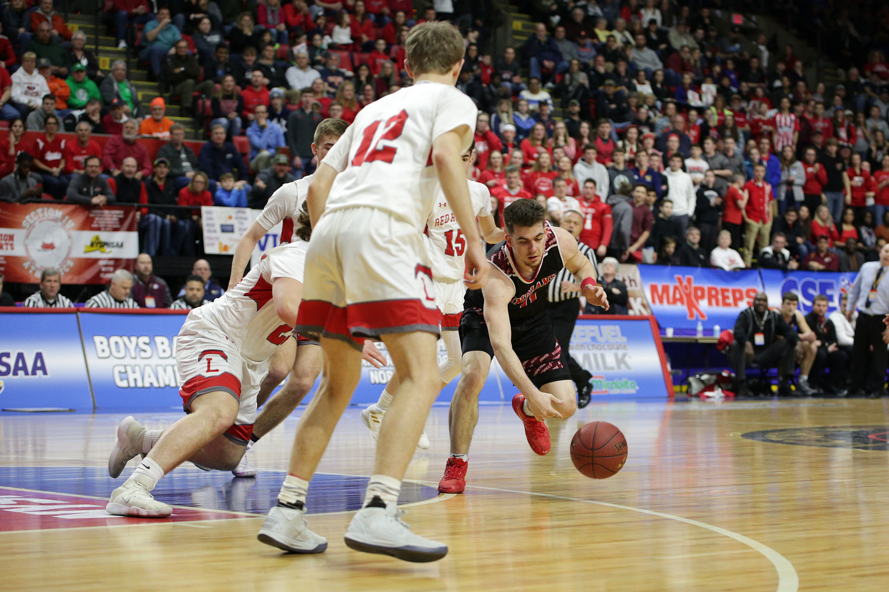 Boys Basketball: Glens Falls wins state title